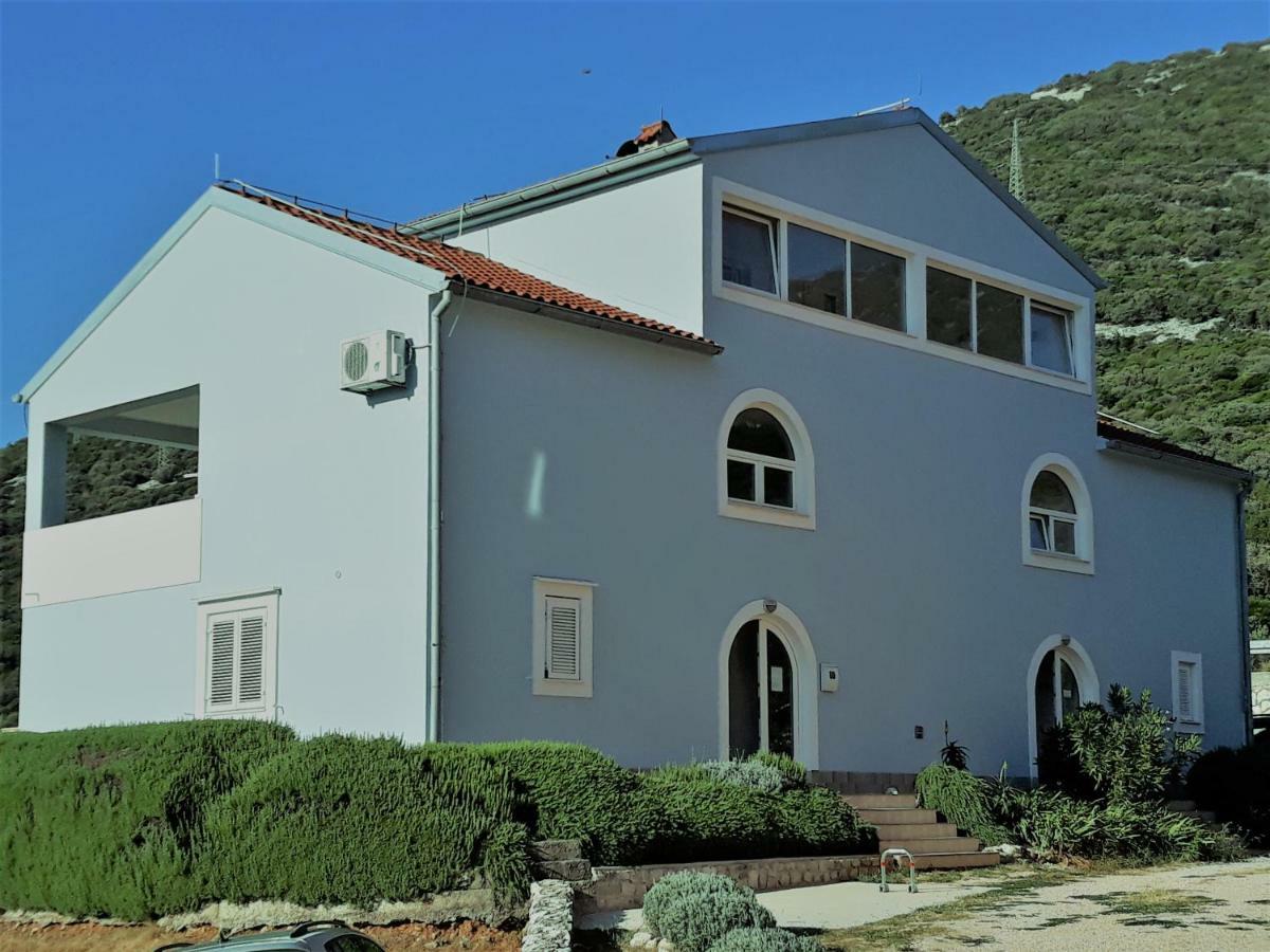 Sunny Blue Apartament نيغيزيني المظهر الخارجي الصورة